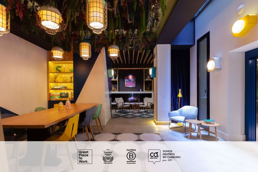 Hall hotel