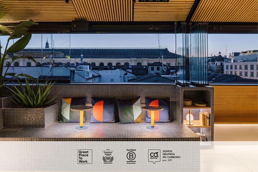 Rooftop hotel atardecer