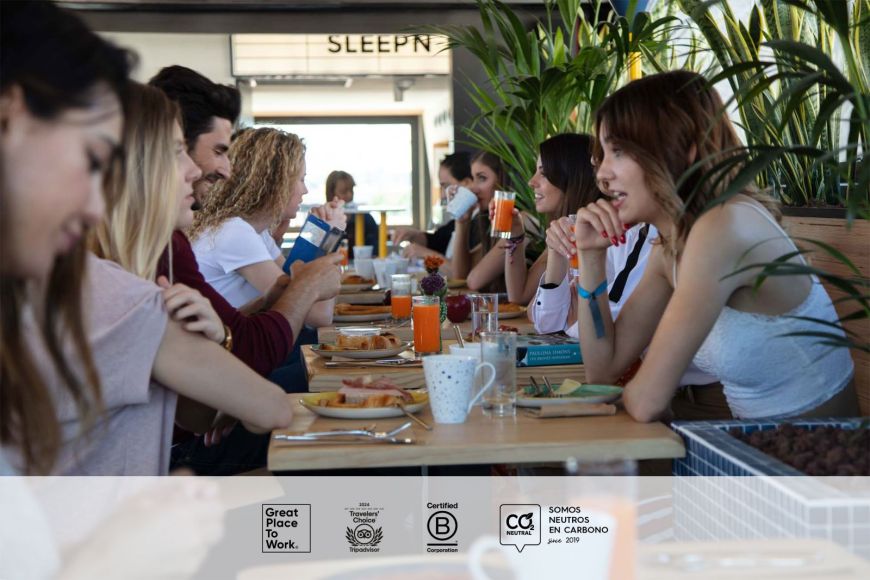 Rooftop comedor huéspedes