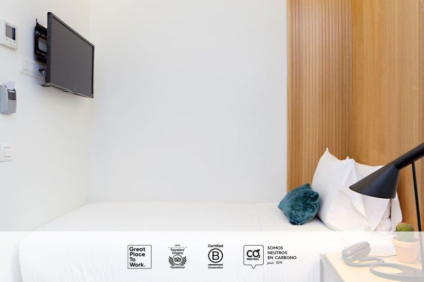 Doble exterior detalle cama